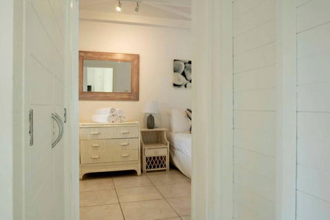 Alani - Absolute Beachfront - Sleeps Up To 10 - Kalgoorlie Accommodation 4