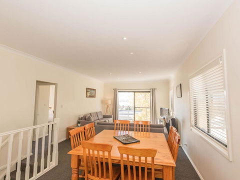Alaska 2 8 Poley Cow Lane - Kalgoorlie Accommodation 3