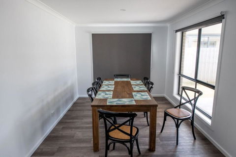 Albatross Retreat - Kalgoorlie Accommodation 2