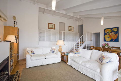 Albert - Kalgoorlie Accommodation 4