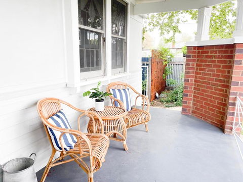 Albury Street Hideaway - Kalgoorlie Accommodation 4