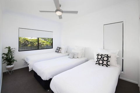 Alex Heads Beach Haven - Kalgoorlie Accommodation 1