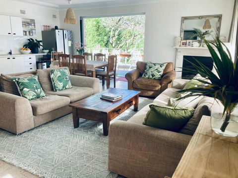 Alkira House Freshwater Beach 5 Mins To Manly - Kalgoorlie Accommodation 0