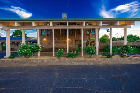 All Travellers Motor Inn - Kalgoorlie Accommodation 3