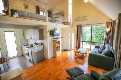 Allambie Cottages - Villa 1 - Kalgoorlie Accommodation 0
