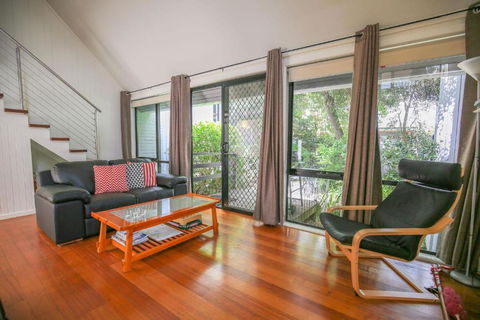Allambie Cottages - Villa 2 - Kalgoorlie Accommodation 1