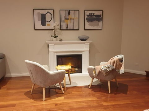 Alleura House Serene Bushland 4BR Families Groups - Kalgoorlie Accommodation 1