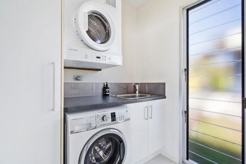 Allure - Kalgoorlie Accommodation 2