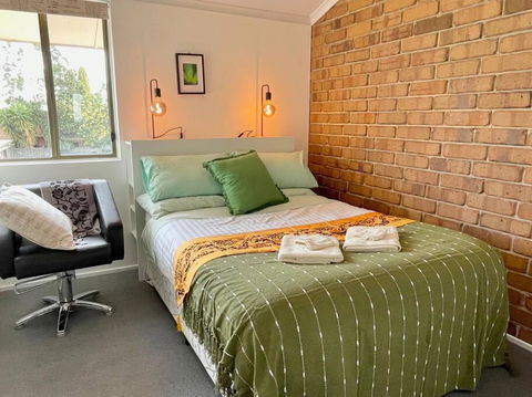 Aloha Adelaide - Kalgoorlie Accommodation 1