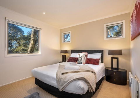 Alpenglow - Kalgoorlie Accommodation 1