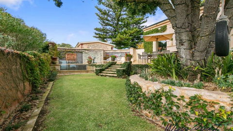 Alton House By Wine Coast Holidays - Kalgoorlie Accommodation 3
