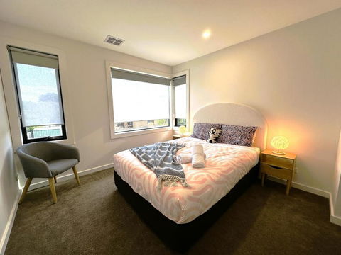 Altona Entire 3 Bedrooms House - Kalgoorlie Accommodation 3