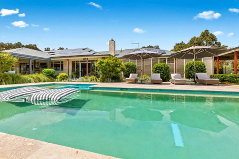 Amaroo Luxury Family Resort Mornington Peninsula - Kalgoorlie Accommodation 0