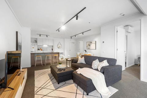 Amaya-Modern Southbank Living-Close To Crown & Yarra River - Kalgoorlie Accommodation 2