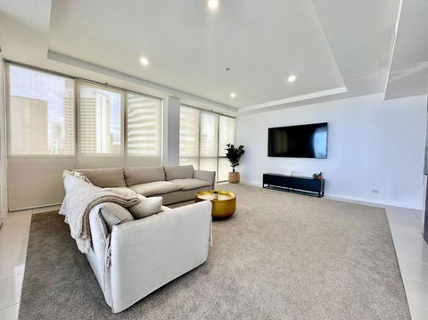 Amazing Aria Luxury On The 8th Floor, Broadbeach - Kalgoorlie Accommodation 1
