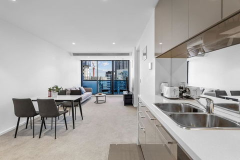 Amazing Bay Views & Spacious In Southbank 2B2B1C - Kalgoorlie Accommodation 4