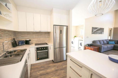 Amber Mist Villa - One - Kalgoorlie Accommodation 4