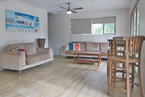 AMITY BEACHHOUSE - Kalgoorlie Accommodation 3