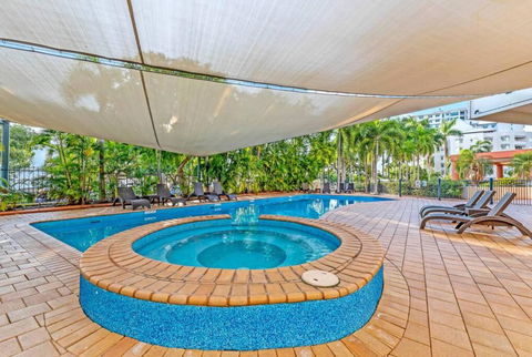 An Exceptional Seaside Esplanade Locale With Pool - Kalgoorlie Accommodation 1