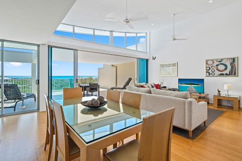 Airlie Beach Townhouse - Kalgoorlie Accommodation 0