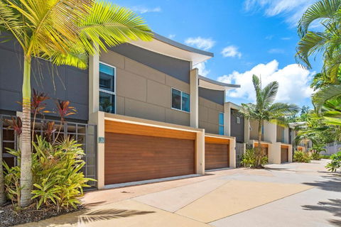 Airlie Beach Townhouse - Kalgoorlie Accommodation 3