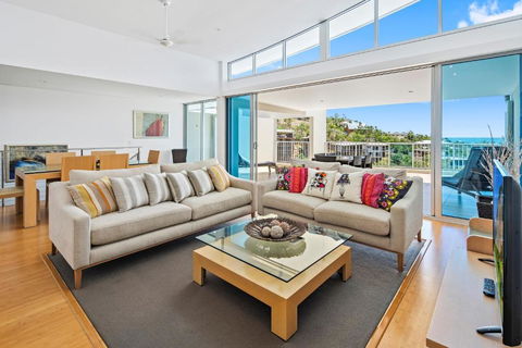 Airlie Beach Townhouse - Kalgoorlie Accommodation 1