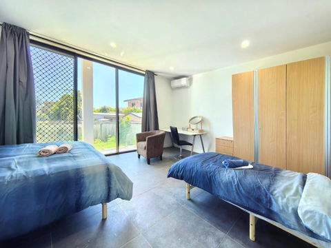 Aircon And Private Bathroom Walk To Train Station With Free Wifi Kitchen And Laundry - Kalgoorlie Accommodation 2