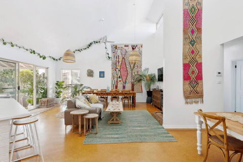 Allumina - Stylish Pet Friendly Beachside Retreat - Kalgoorlie Accommodation 2