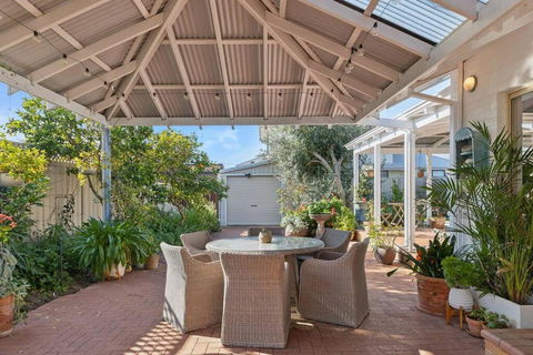 Allumina - Stylish Pet Friendly Beachside Retreat - Kalgoorlie Accommodation 4