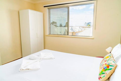 Apartment 11 Burswood - Kalgoorlie Accommodation 3
