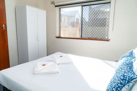 Apartment 3 Burswood - Kalgoorlie Accommodation 3