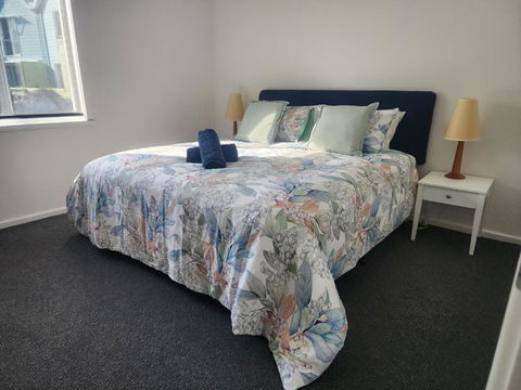 Apartment In Apollo Quays Resort With Shared Jetty - Kalgoorlie Accommodation 1