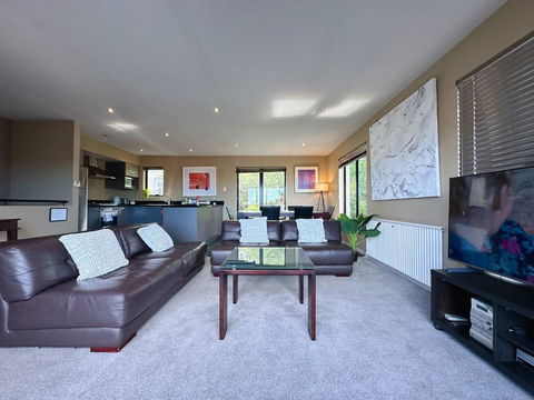 Apartment On Star Unit 1 - Kalgoorlie Accommodation 2