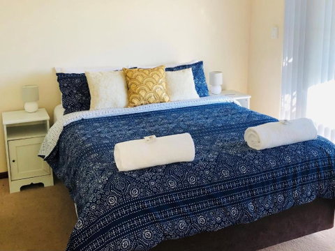 API Preston Beach Front Apartments - Kalgoorlie Accommodation 3
