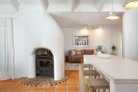 Apollo House And Studio - Kalgoorlie Accommodation 3