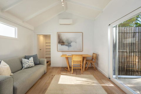 Apollo Studio - Kalgoorlie Accommodation 1