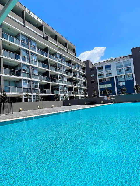 AQUA 306 POOLSIDE Luxury Apartment , Honeysuckle, NEWCASTLE FREE Parking - Kalgoorlie Accommodation 0