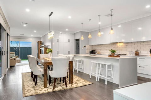 Aqua Place - Family Comfort Meets Coastal Charm - Kalgoorlie Accommodation 0