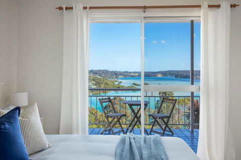Aque Blu - 11 Hillcrest Ave North Narooma - Kalgoorlie Accommodation 0