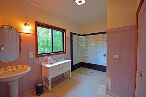 Araluen Park Cottages - Kalgoorlie Accommodation 1