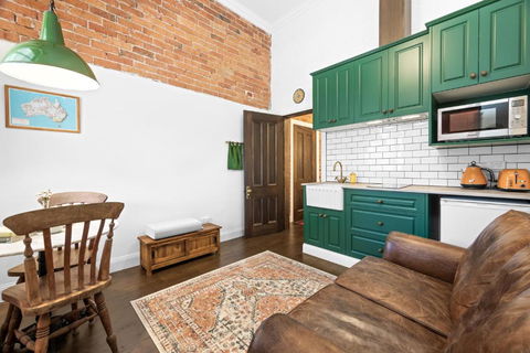 Arapiles Crash Pad - Kalgoorlie Accommodation 2