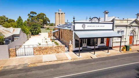 Arapiles Crash Pad - Kalgoorlie Accommodation 1