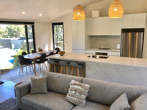 Architect Designed 4 Bedroom With Ocean Views From Every Room - Kalgoorlie Accommodation 0