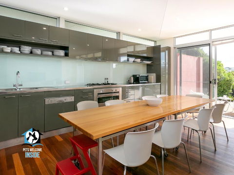 Architect Designed House Nestled In The Dunes - Kalgoorlie Accommodation 3