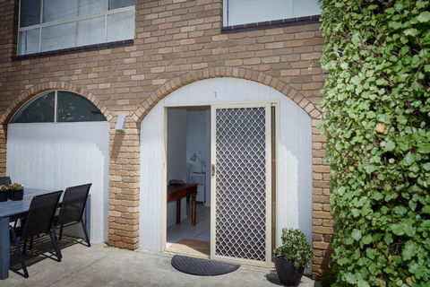 Arlingtons Holiday Accommodation - Kalgoorlie Accommodation 2