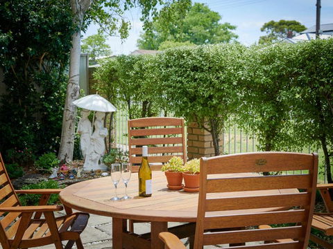 Arlingtons Holiday Accommodation - Kalgoorlie Accommodation 3