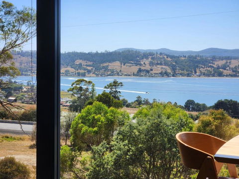 Armalong Winery Chalets - Kalgoorlie Accommodation 4