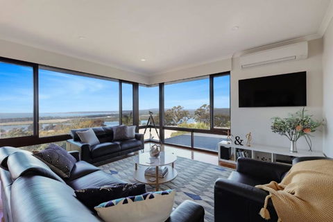 Arrawong - Kalgoorlie Accommodation 0