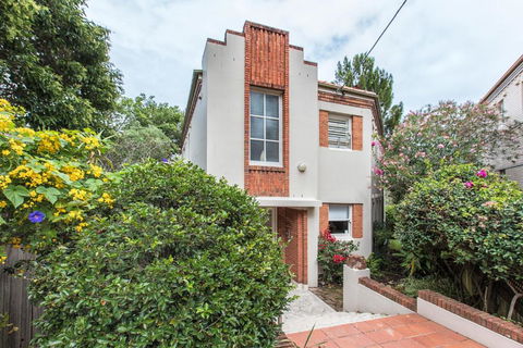 Art Deco 2-Bed Close To City And Harbour - Kalgoorlie Accommodation 2