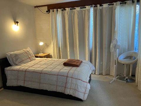 Arthur Abode - Kalgoorlie Accommodation 4